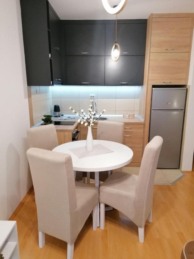 Emili Apartman Jagodina Εξωτερικό φωτογραφία