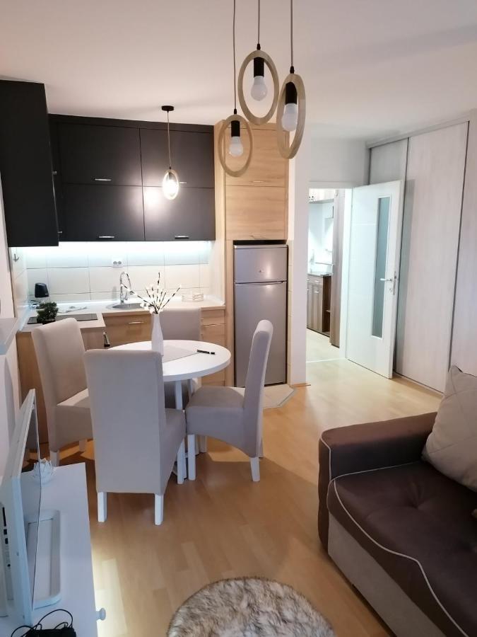 Emili Apartman Jagodina Εξωτερικό φωτογραφία