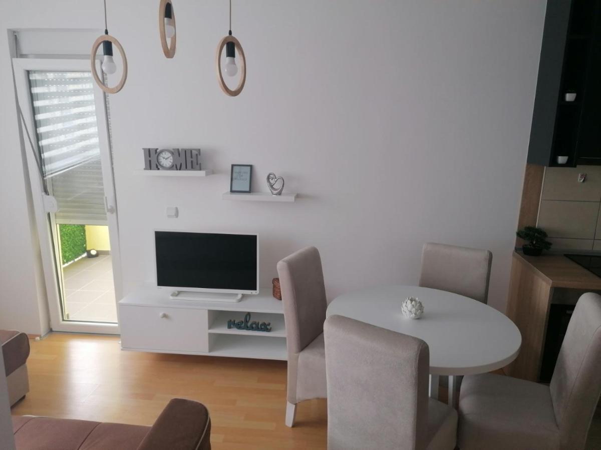 Emili Apartman Jagodina Εξωτερικό φωτογραφία