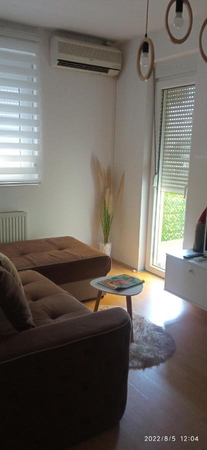 Emili Apartman Jagodina Εξωτερικό φωτογραφία